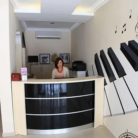 Готель Exenia 3*